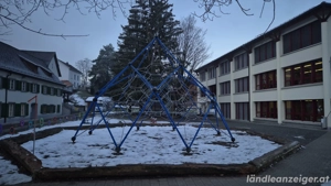 Kletterspinne - Spielgerät - Klettergerüst Bild 2