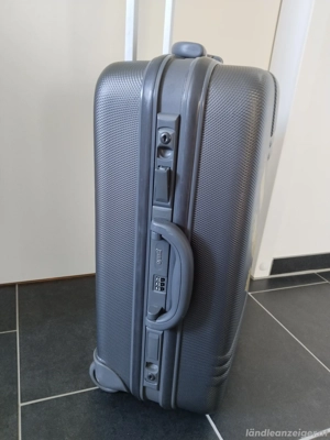 Reisekoffer extrem stabil!!!