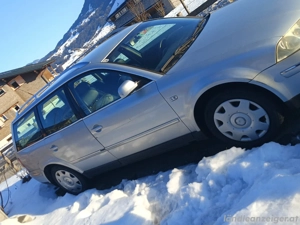 Auto VW Passat Kombilimousine  Bild 3