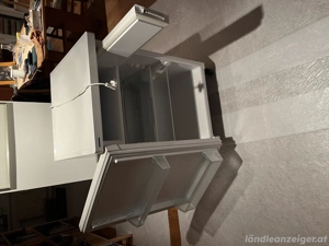 Kühlschrank zu verschenken Bild 2