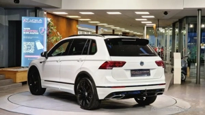 VW Tiguan 2.0 TDI 3x R-Line 4-Motion DSG Bild 2