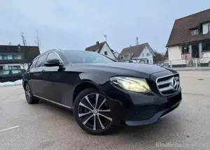 Mercedes  E 220 CDI Avantgarde  360 kamera
