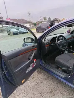 Toyota Avensis Bild 9