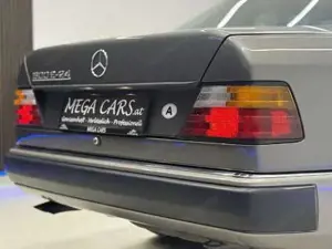 Mercedes-Benz E 300 Bild 10