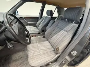 Mercedes-Benz E 300 Bild 12