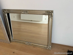 Spiegel mit Goldrahmen Bild 2
