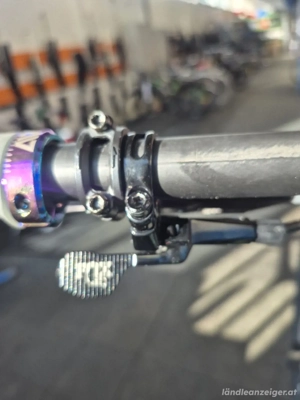 Verkaufe neue Fox Sattelstütze