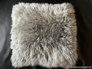 Fellpolsterüberzug grau - 2 Stück - 45 x 45 cm Bild 2