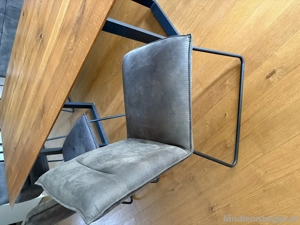 4 Stühle und Sitzbank Bild 2