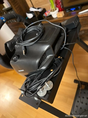 Logitech G923 inkl. Pedale + GT Omega Wheel Stand Pro Bild 2