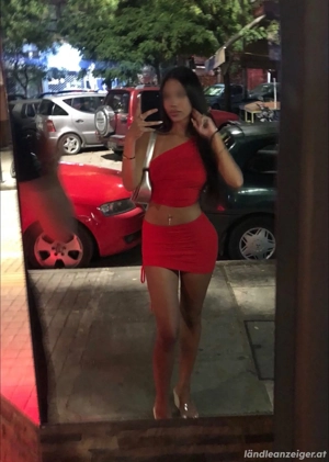 Lilly - feurige Lolita Bild 3