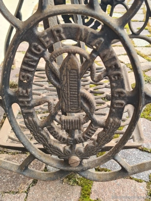 Singer Nähmaschinen Gestell  Bild 2