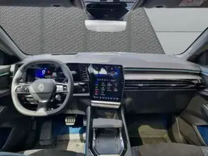 Renault Rafale Bild 14