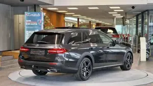 Mercedes-Benz E 400 Bild 7