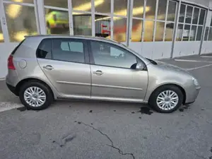 VW Golf Bild 2