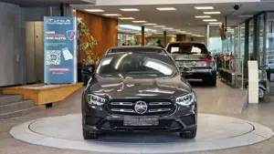 Mercedes-Benz E 400 Bild 2