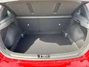 Hyundai i30 STYLE EDITION SHZ NAVI ALU LED RFK PDC 1.5 MPI ... Bild 7