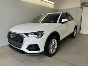 Audi Q3 40 TDI quattro AHK+ACC+Navi+Kamera+Alu18 40 TDI...