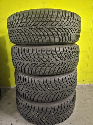 VW Passat b8 Winterteifen auf Stahlfelgen Bild 3