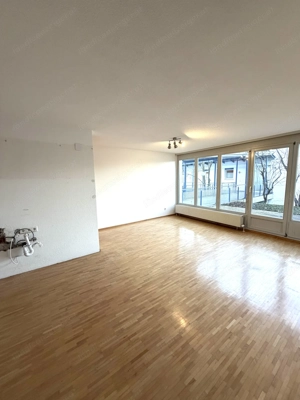 Grenzgänger aufgepasst! 2-Zimmer Gartenwohnung mit viel Potenzial in Feldkirch-Tisis zu verkaufen. Bild 3