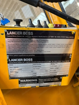 Seiten Stapler mit Tüv Bild 2