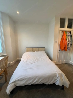 Geräumige 2 Zimmer zu vermieten Bild 5