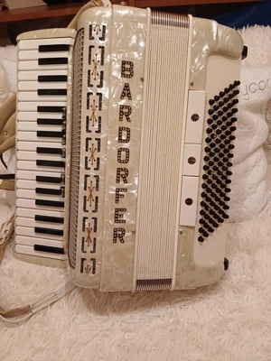 Akkordeon  Bardorfer 96 Bässe Bild 3