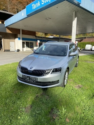 Skoda Octavia Combi 1,6 Style Limited TDI 4x4 Bild 2