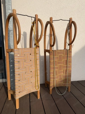 Holzrodel Schlitten