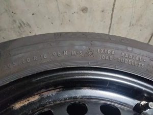 Winterreifen inkl. Sensoren Felgen Bild 3