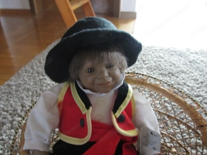 Puppen mit Trachtenkleidung Bild 3