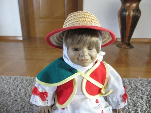 Puppen mit Trachtenkleidung Bild 4