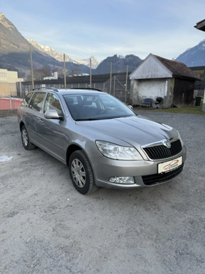 Skoda Octavia Combi Ambition 1,6 TDI CR DPF 4x4 *AHK*Tempomat* Bild 3