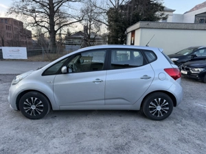 Kia Venga Venga 1,4 MPI Titan *Erstbesitz*Klima*Bluetooth* Bild 6