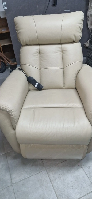 Elektrischer Fernseh Sessel  Bild 2