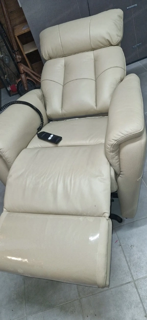 Elektrischer Fernseh Sessel  Bild 3