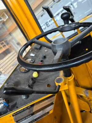 Seiten Stapler mit Tüv Bild 9