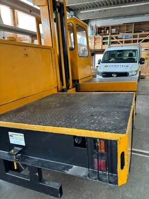 Seiten Stapler mit Tüv Bild 8