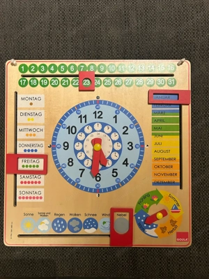 Goula Kalenderuhr Großformat aus Holz