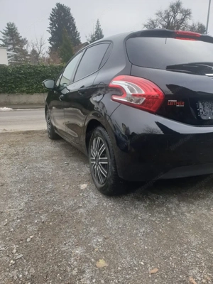 Peugeot 208 Style Bild 7