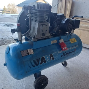 Luftdruckkompressor. 100 L    400 V Bild 3