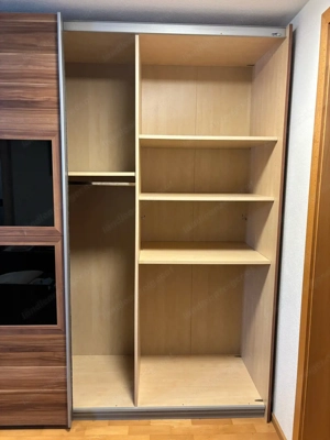 Kleiderschrank  Bild 3
