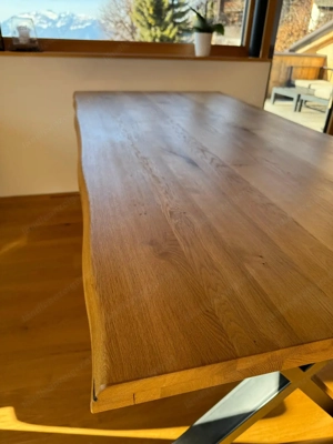 Esstisch Wildeiche Bild 2