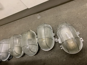 Feuchtraum-  Kellerleuchten