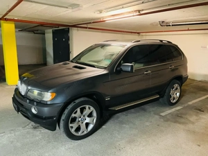 Bmw X5 3,0  Bild 4