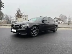 Mercedes-Benz E-Klasse Bild 3