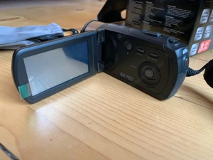 Digitaler Full-HD-Camcorder mit Touchscreen von Medion Bild 3