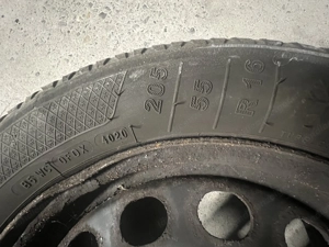 Verkaufe 4x Winterreifen auf Stahlfelgen VW, Skoda, Audi Bild 3