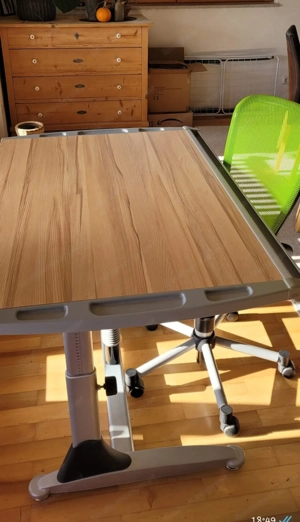 Kinder-Schreibtisch Bild 2