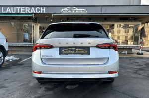 Skoda Octavia Combi 2.0 TDI Ambition *AHK *VIRT. *APP *NAV*4xSHZ Bild 4